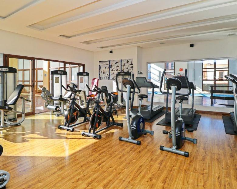 קוריטיבה Alto Padrao! Shop. Estacao. Piscina, Sauna, Academia. Novo! מראה חיצוני תמונה